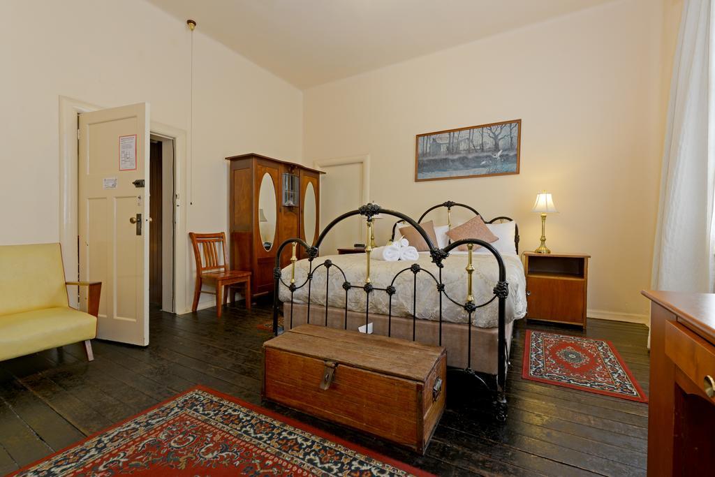 Edinburgh Gallery Bed & Breakfast Hobart Eksteriør billede