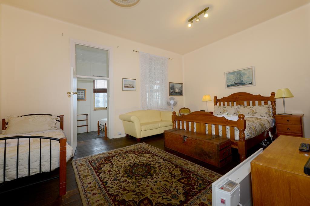 Edinburgh Gallery Bed & Breakfast Hobart Eksteriør billede