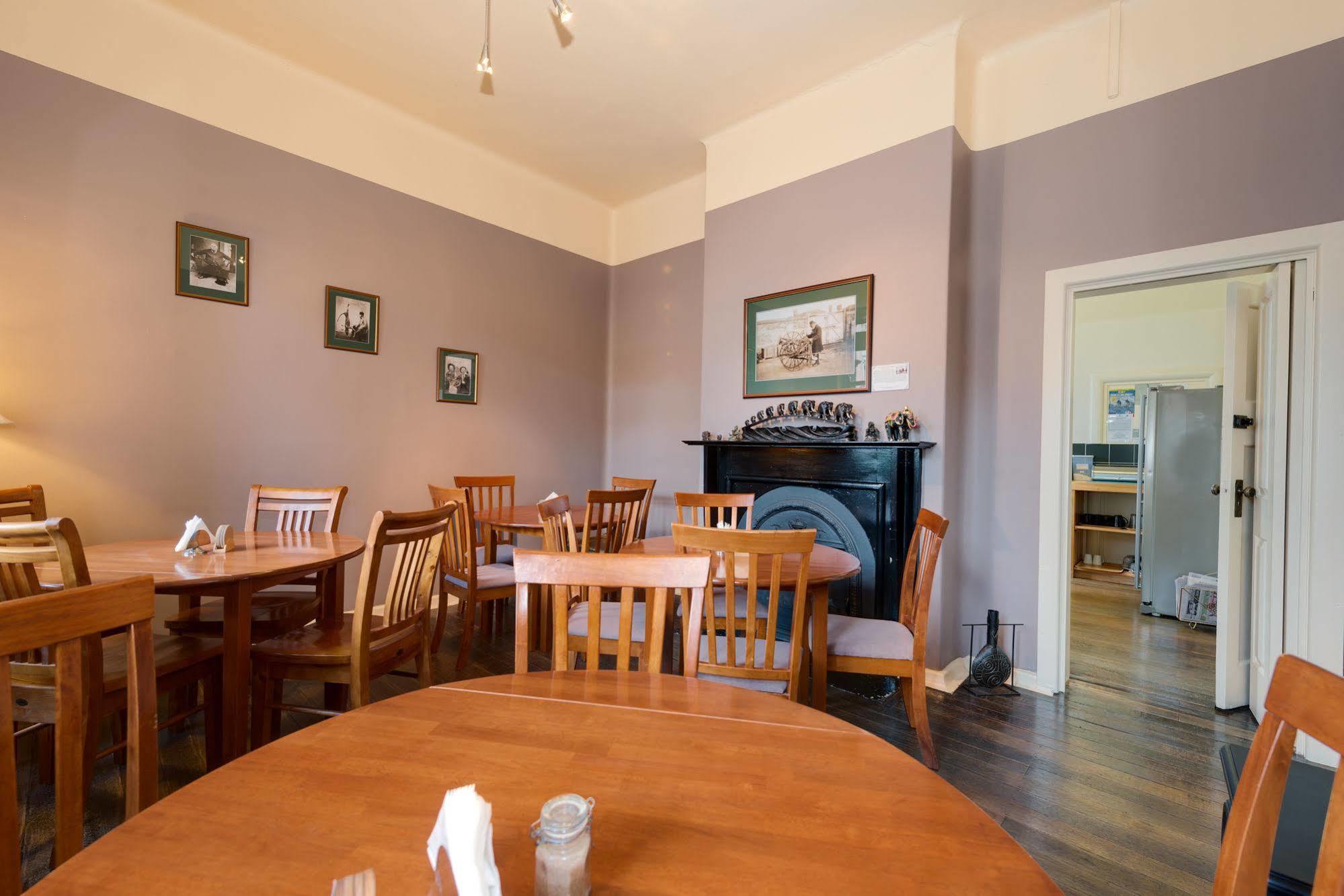 Edinburgh Gallery Bed & Breakfast Hobart Eksteriør billede