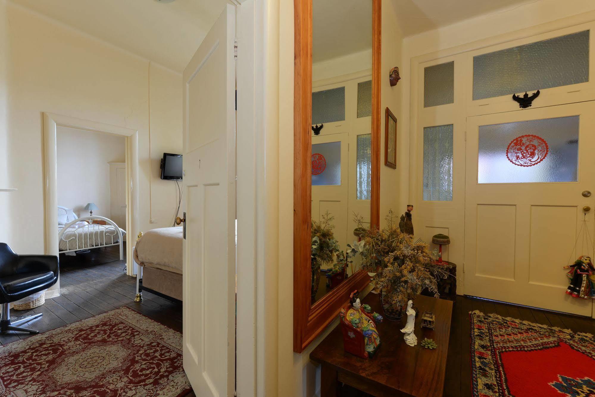 Edinburgh Gallery Bed & Breakfast Hobart Eksteriør billede