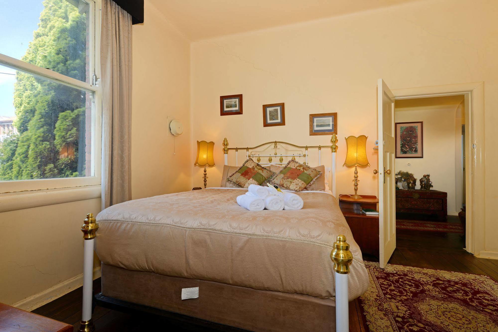Edinburgh Gallery Bed & Breakfast Hobart Eksteriør billede